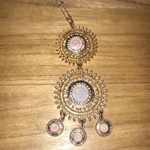 Long necklace with pendant
